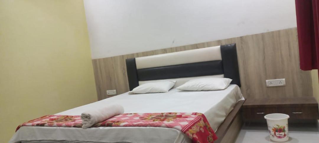 Photo of Bedroom in Robertsganj