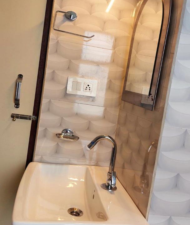 Photo of Bathroom in Lava