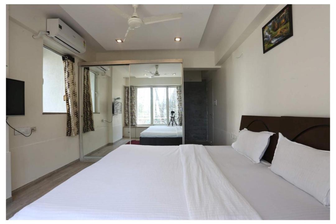 Photo of Bedroom in Powai