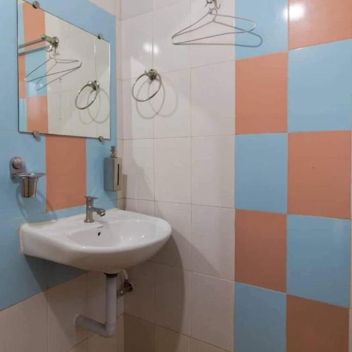 Photo of Bathroom in Mahabaleshwar