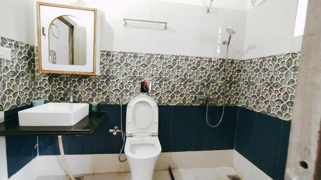 Photo of Bathroom in Abu Road