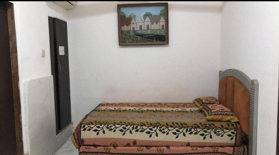 Photo of Bedroom in Aarey Colony