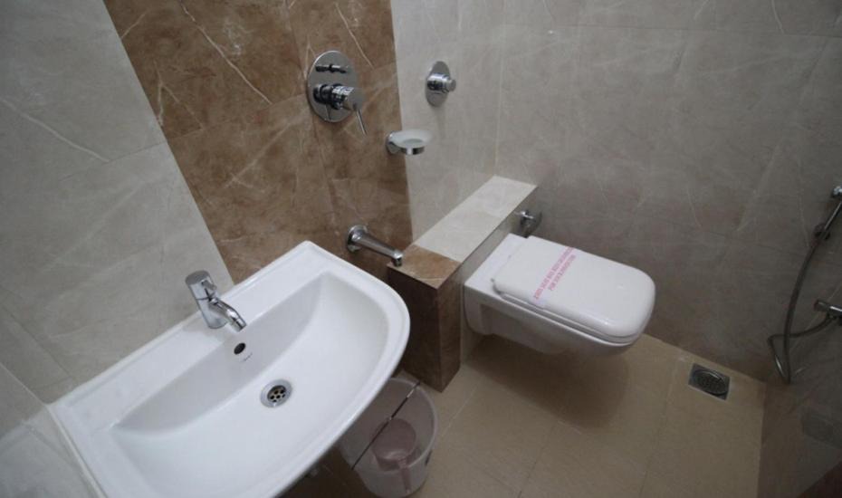 Photo of Bathroom in Kalyan Nagar