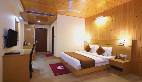 Deluxe Room, Balcony, Valley View