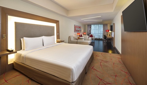 Studio Suite, 1 Double Bed, Club Lounge Access (Kitchenette)