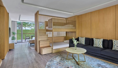 Family Suite, 1 King Bed (View)