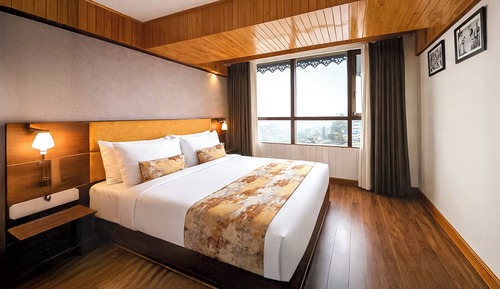 Yashshree Suite