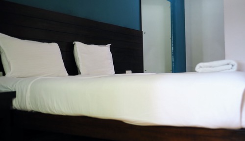 Suite Queen Room