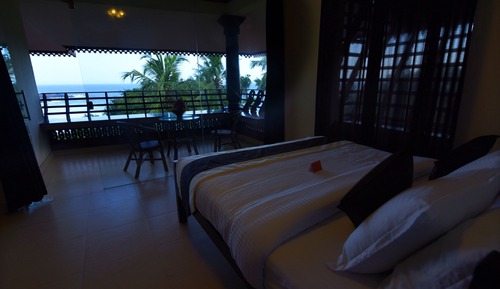 Superior Double Room, 1 King Bed, Balcony, Beach View