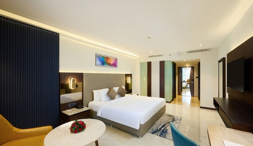 Executive club room with complimentary airport transfers