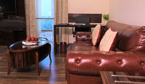 Premium Studio Suite, 1 King Bed, Accessible