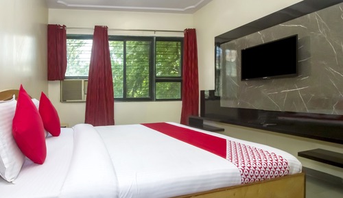 Economy Double Room, 1 King Bed