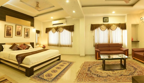 Royal Suite, 1 King Bed, Non Smoking, Beach View