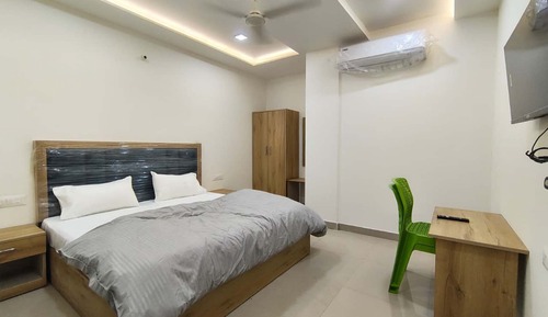 Classic Double Room