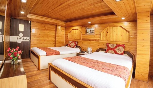 Deluxe Quadruple Room