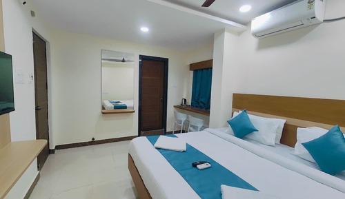 Deluxe Double Room, City View