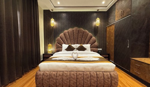 Presidential Studio Suite, City View