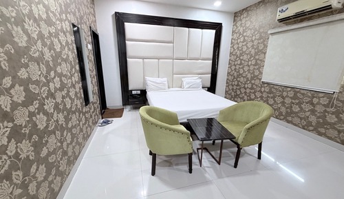 Royal Room