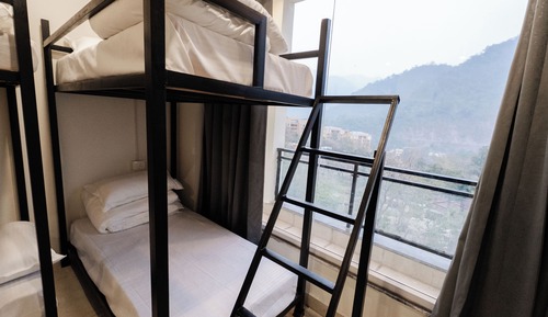Basic Shared Dormitory, Balcony