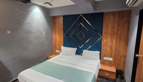 Deluxe Double Room, City View