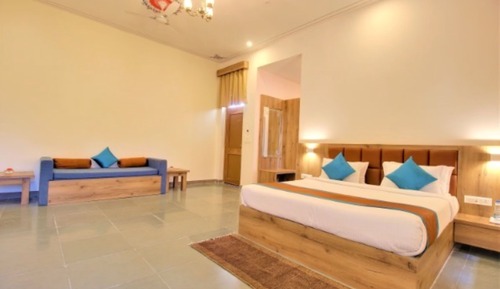 Deluxe Double Room, Pool View