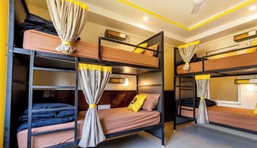 Bed in 10 Bed Mixed Dormitory with Balcony and Hill View