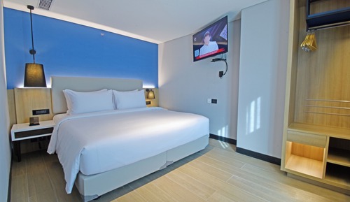 Deluxe Studio Suite, 1 King Bed