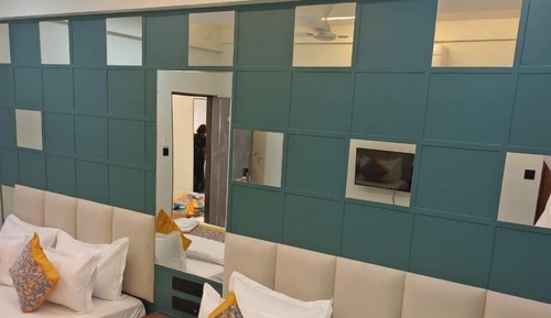 Family Room, City View
