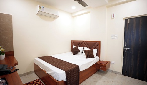 Deluxe Double Room, City View
