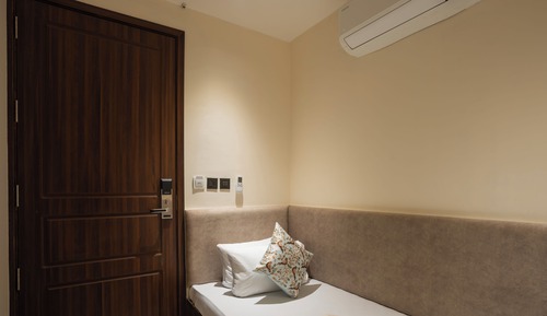 Deluxe Single Room