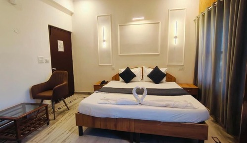 Deluxe Double Room, Balcony, City View