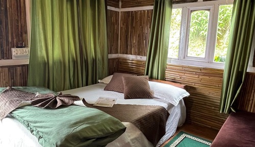 Deluxe Double Room, Garden View