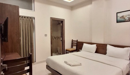 Deluxe Double Room, City View