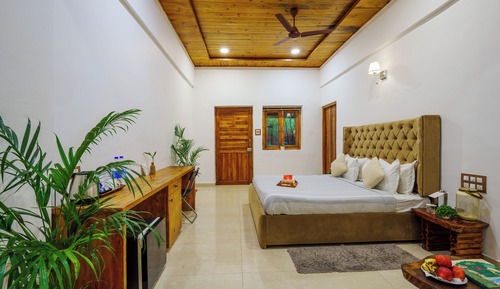 Cottage (Private Plunge Pool)