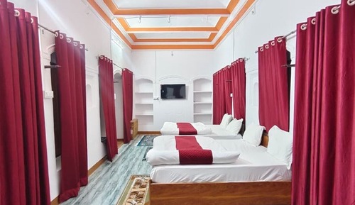 Standard Double Bedroom