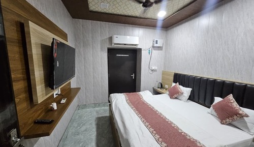 Single Bedroom