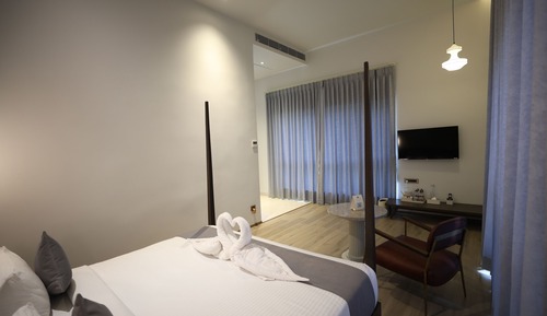 Deluxe Room, Garden View