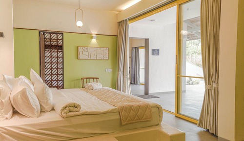 Honeymoon Twin Room