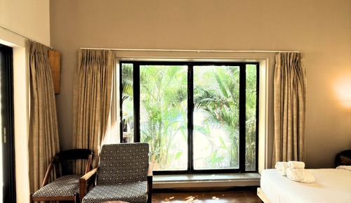Twin Room, Courtyard View