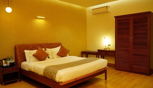 Deluxe Villa, 1 King Bed with Sofa bed, Patio, Garden View