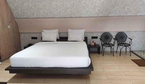 Family Double or Twin Room, Garden View