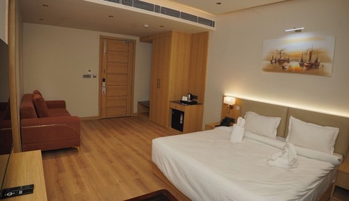 Deluxe Room, City View