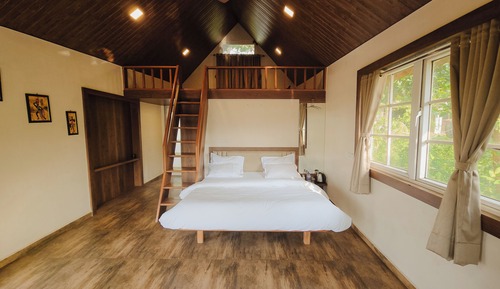 Tree House