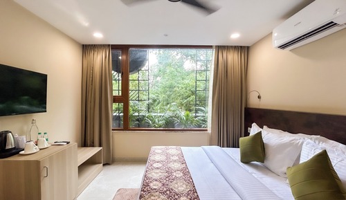 Premier Room