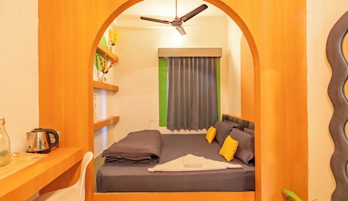Japanese Style Pod Room