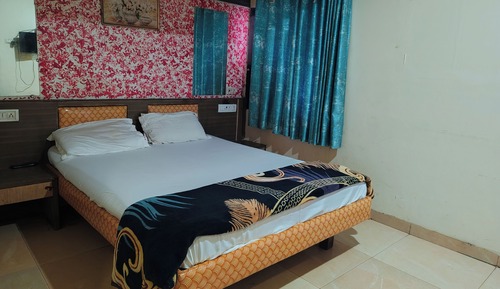 Basic Double Room