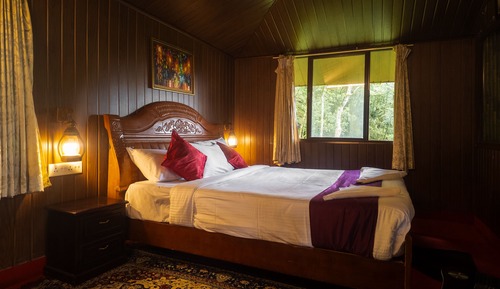 Deluxe Tree House, Balcony, Mountain View