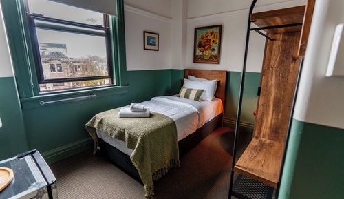 Basic Triple Room
