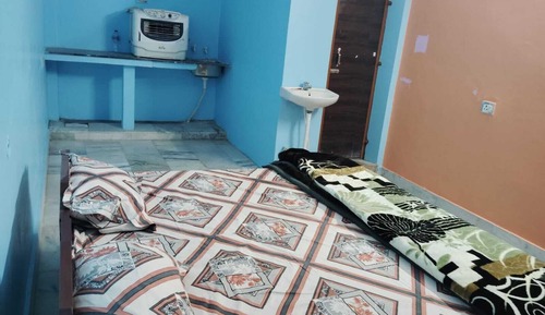  Non AC bedroom with Kitchen