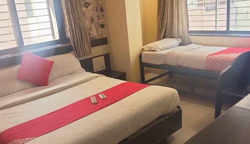 Economy Triple Room